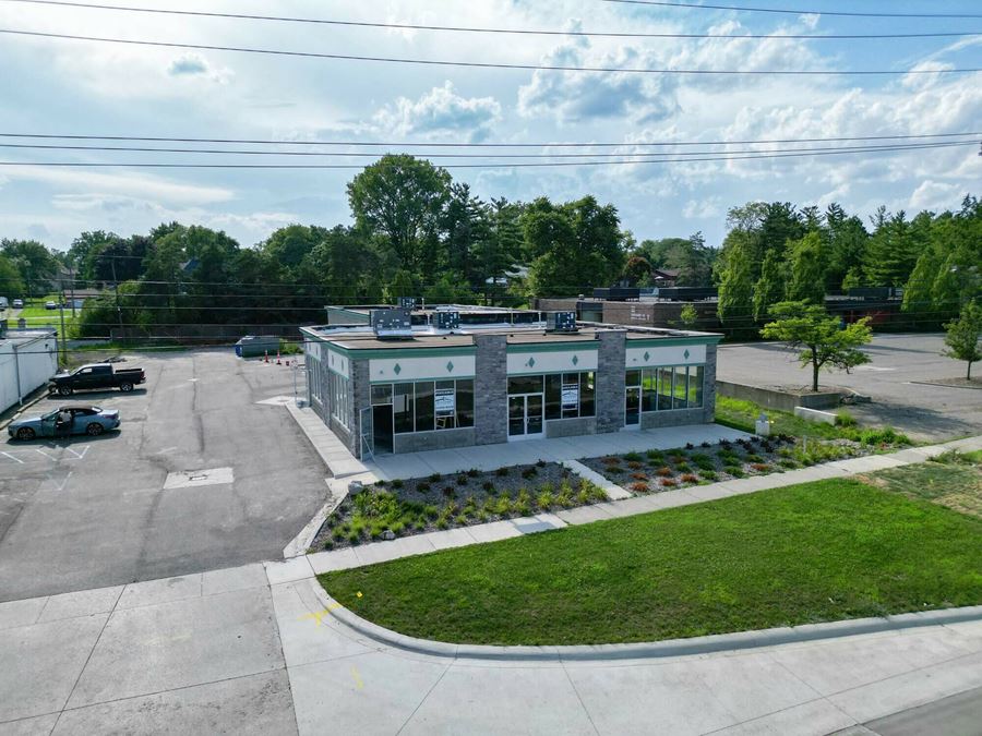 Mechanic Shop & Shopping Center