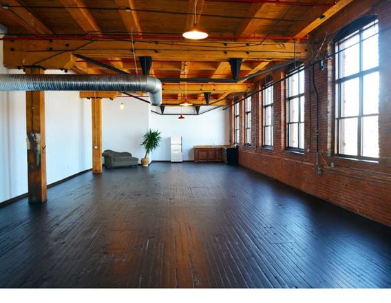 COMMERCIAL LOFT SPACE - WEST SIDE CLEVELAND