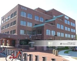 Braddock Metro Center 3