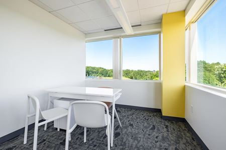 302      Space Photo Gallery 10