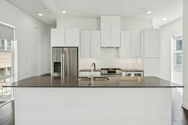 4901 Live Oak - The Collection