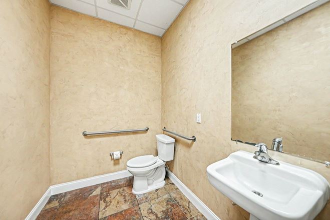 Professional Office Suites for Lease