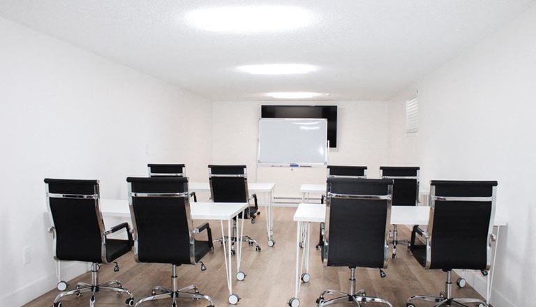 AW Management LLC - 1400 Laredo