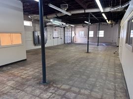 602 E Davis St - Industrial Warehouse/Office