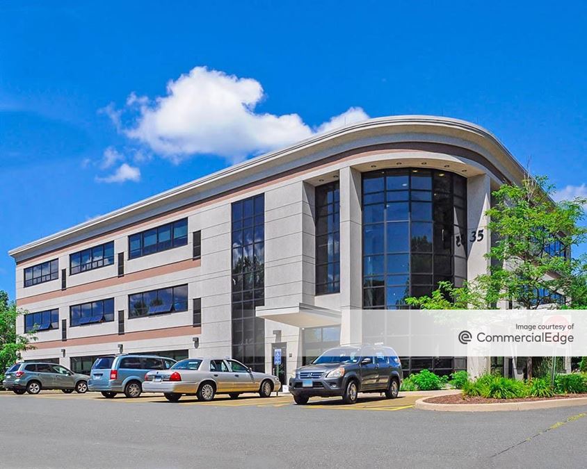 35 Jolley Drive, Bloomfield, CT 06002