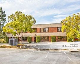 Pointe Camino Business Center - 6215 Ferris Square