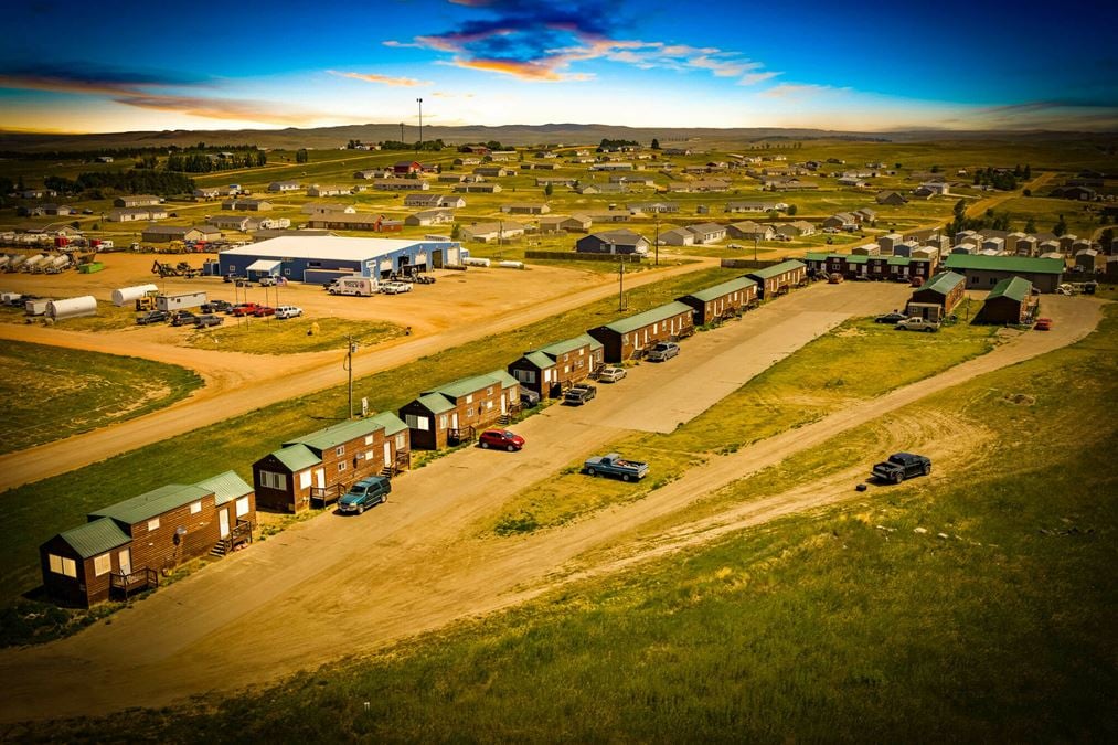 Black Gold Cabins - Watford City, ND