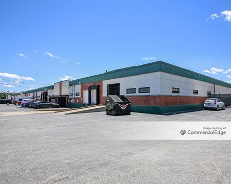 Commercial space for Rent at 1412 Gentry Street in North Kansas City