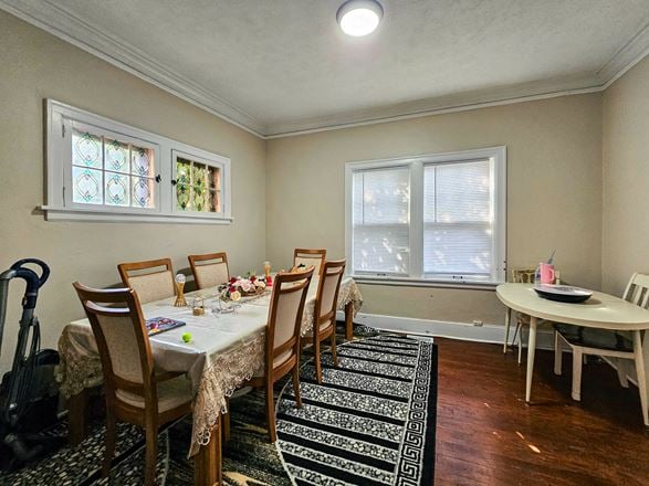 Casa Linda Townhomes