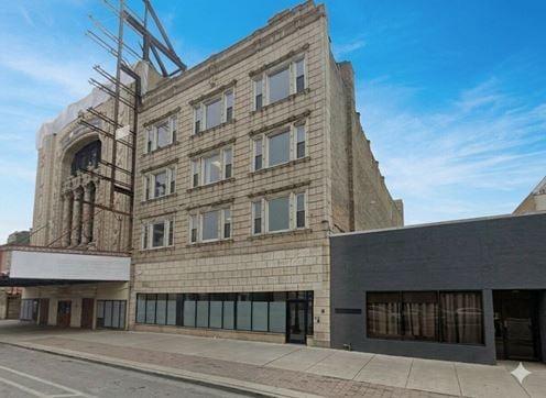 4818 N. Broadway | Uptown | Office Sublease Opportunity