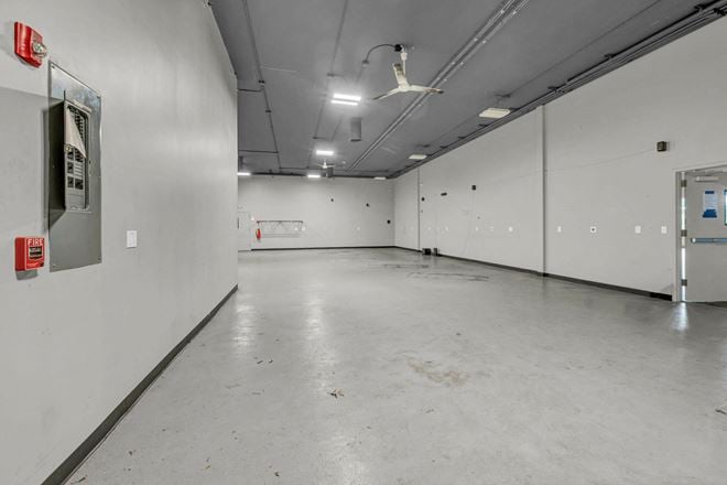 20 Federal Rd