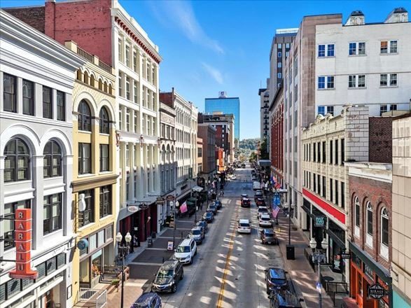 418 S Gay St