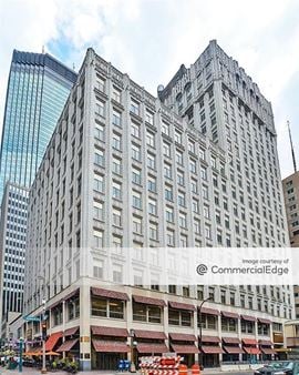 825 Nicollet Mall
