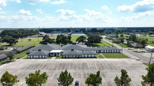 Regional State Government Hub - State of Louisiana AA+ Credit | 9% Cap Rate | $9.6 Million