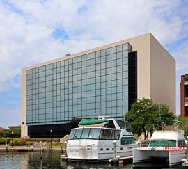 HARBOURVIEW ON THE BAY 25  W CEDAR ST