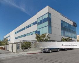 10700 Santa Monica Blvd