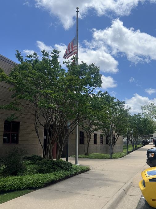 Office/Showroom/Warehouse for Sale or Lease in West Little Rock