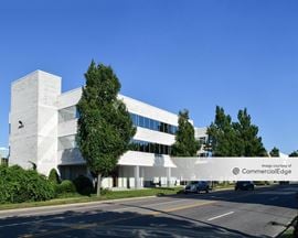 Franklin Avenue Plaza - 1305 Franklin Avenue