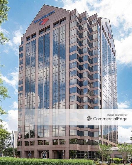 Photo of commercial space at 1901 Main St in Columbia