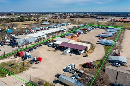 Industrial space for Rent at 305 W Simonds Rd in Seagoville