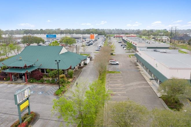 Pinhook Plaza