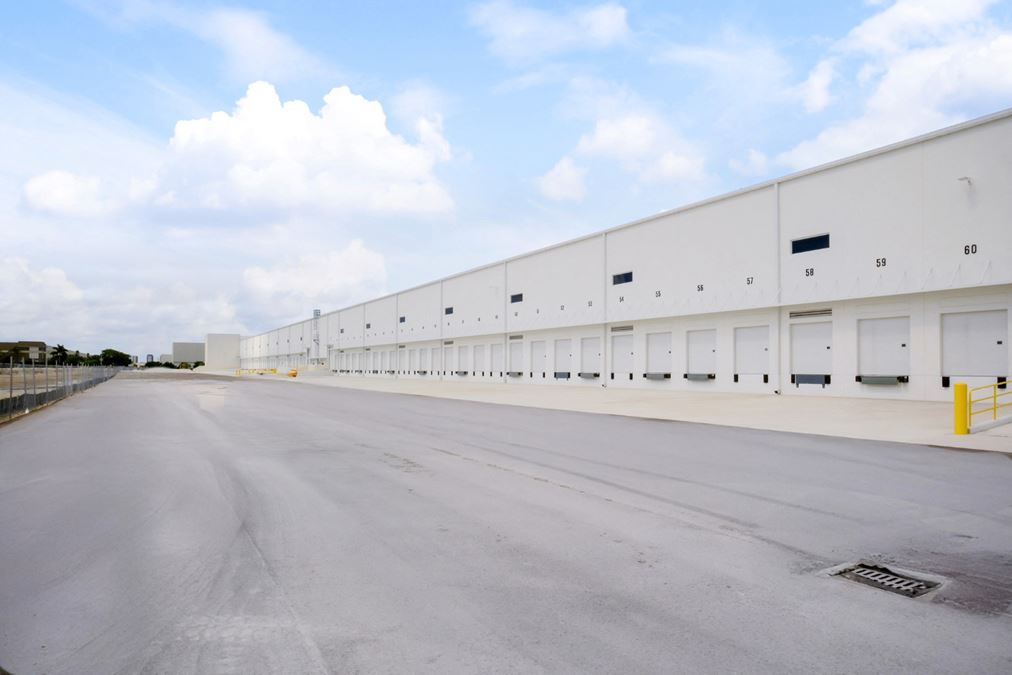 FIRST PARK MIAMI - BUILDING 12