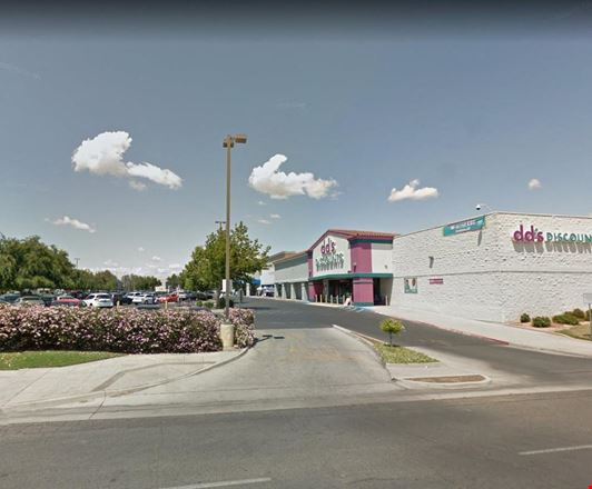 Retail space for Rent at 1311 Country Club Drive in Madera