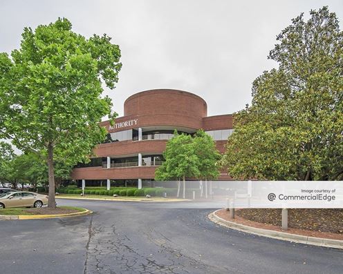 Fontaine Business Center III & V