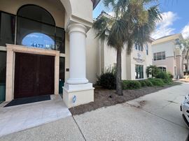 800 SF ~ Professional Office Space For Lease ~ 1st Floor