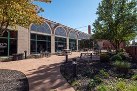 143 W Center St