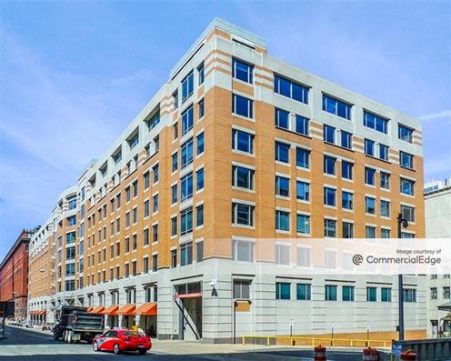 10 G Street NE