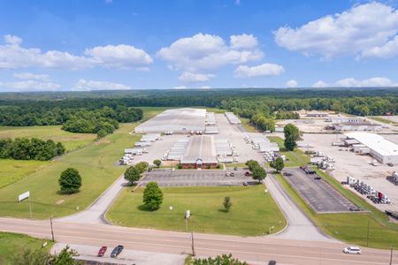 Photo of commercial space at 1980 Highway 70 E in Jackson