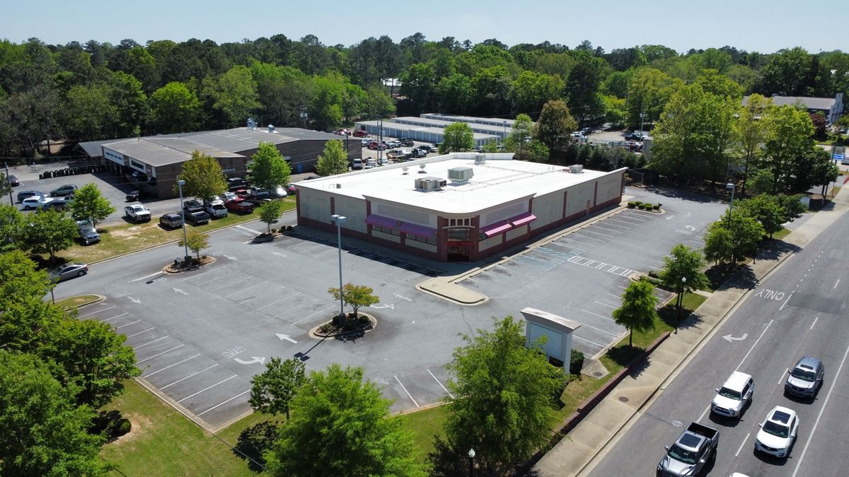 Auburn Former CVS for Lease