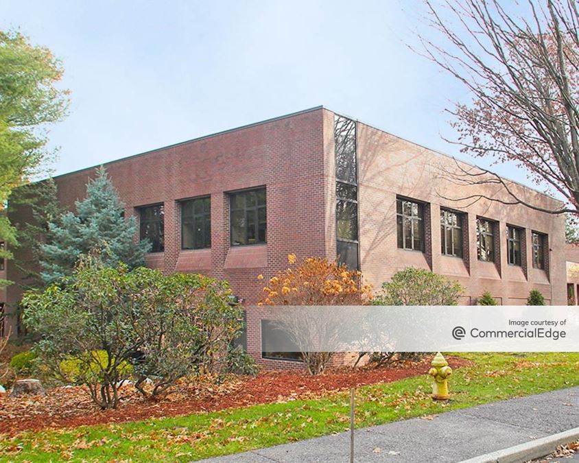 67 Hunt Street, Agawam, MA 01001