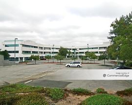 Lyons Plaza