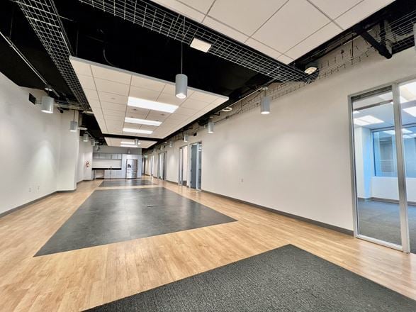 250 E Olive Blvd