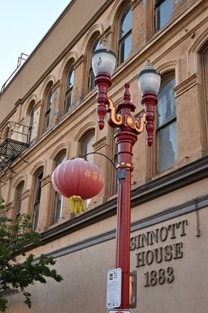 105 NW 3rd Ave