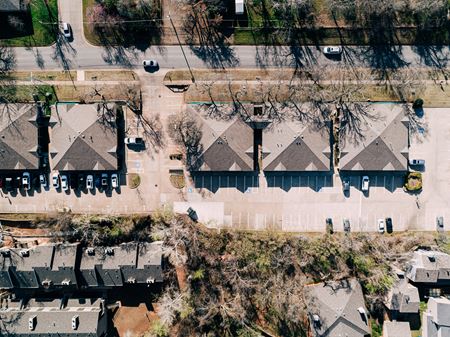 Photo of commercial space at 501 E 15th St in Edmond