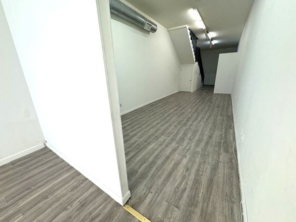 Fashion D. Commercial Lofts/Showrooms