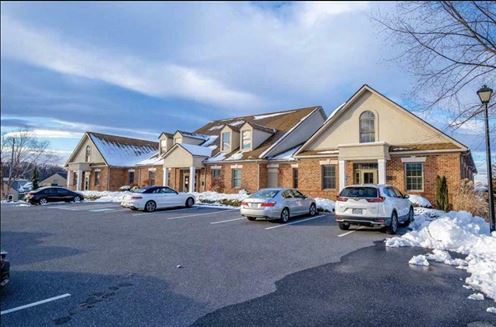PROFESSIONAL OFFICE SPACE IN HARRISONBURG'S PREMIER OFFICE DISTRICT