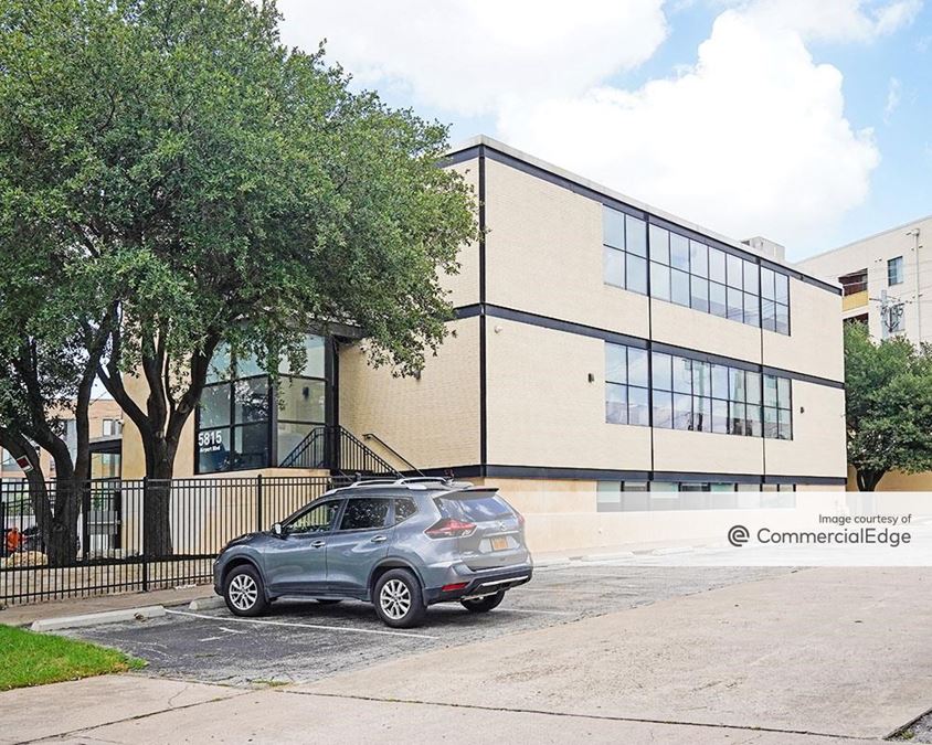5815 Airport Blvd, Austin, TX Office Building