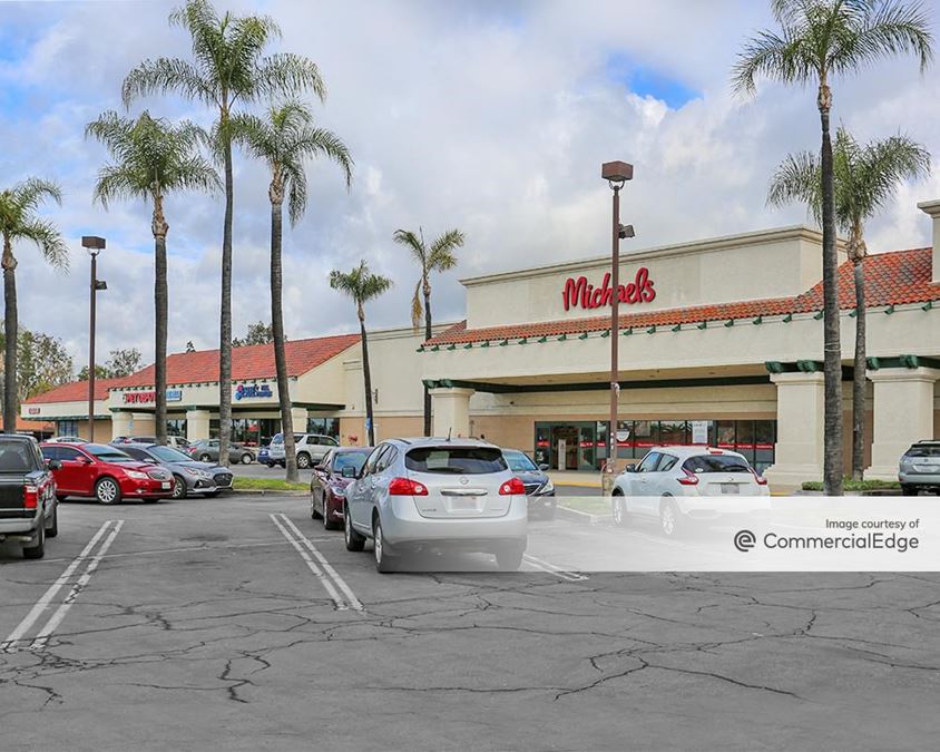 1965 Foothill Blvd, La Verne retail Space For Lease