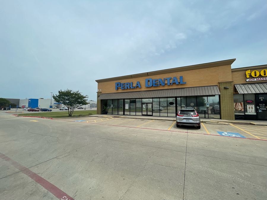 Burleson Shopping Center 1055 SW Wilshire Blvd, Burleson, TX