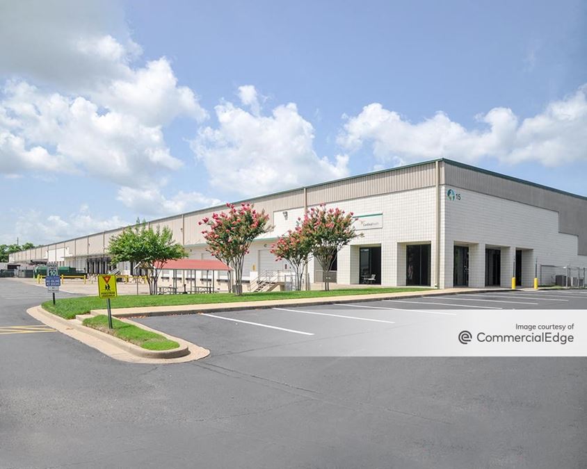 15 Ingram Blvd, La Vergne, TN 37086