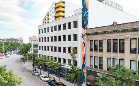 Photo of commercial space at 820 Davis Street in Evanston
