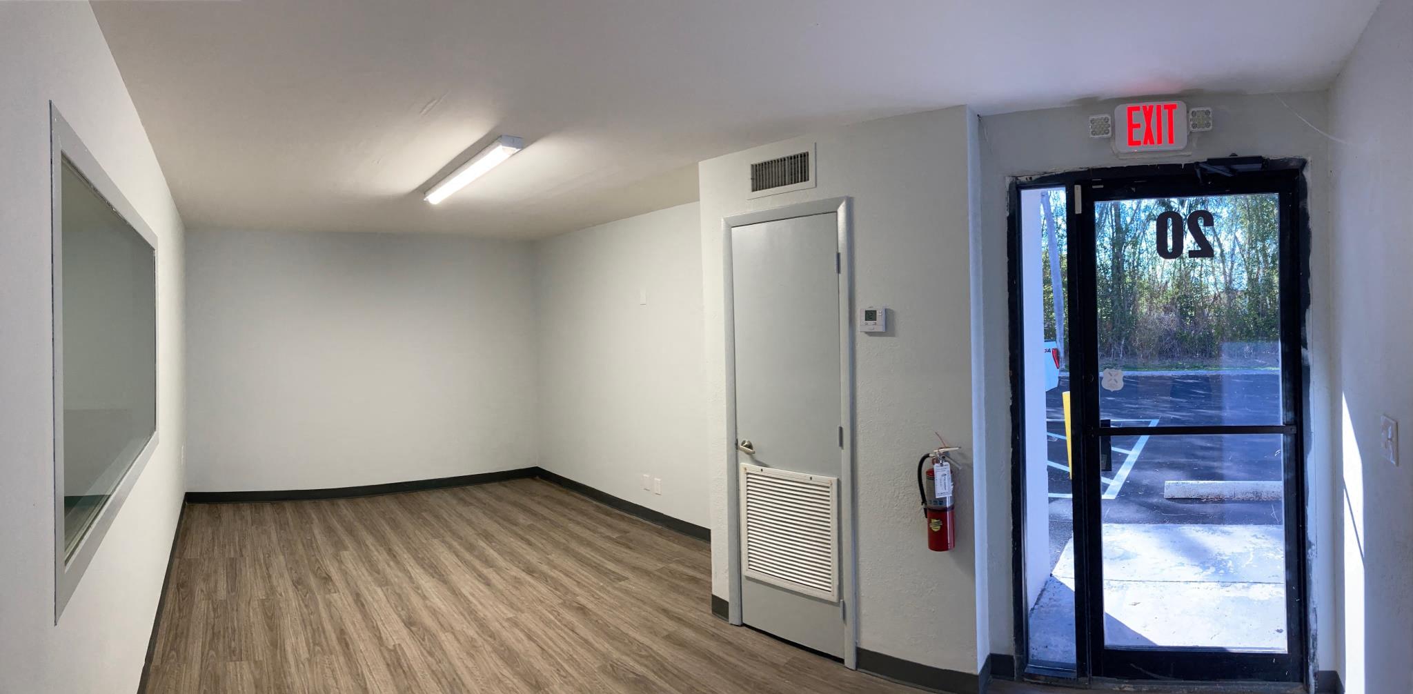 1,300 SF Industrial Space in Boca Raton, FL Photo
