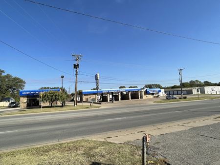 405 W. 15th St. & 527 E. 16th St. - Wellington