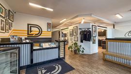 Well Positioned Commercial Unit