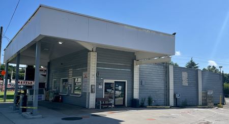 Photo of commercial space at 214 Grove St in Eagle