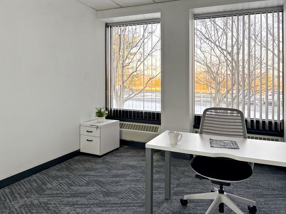 Regus - Hampton - Frontage Rd